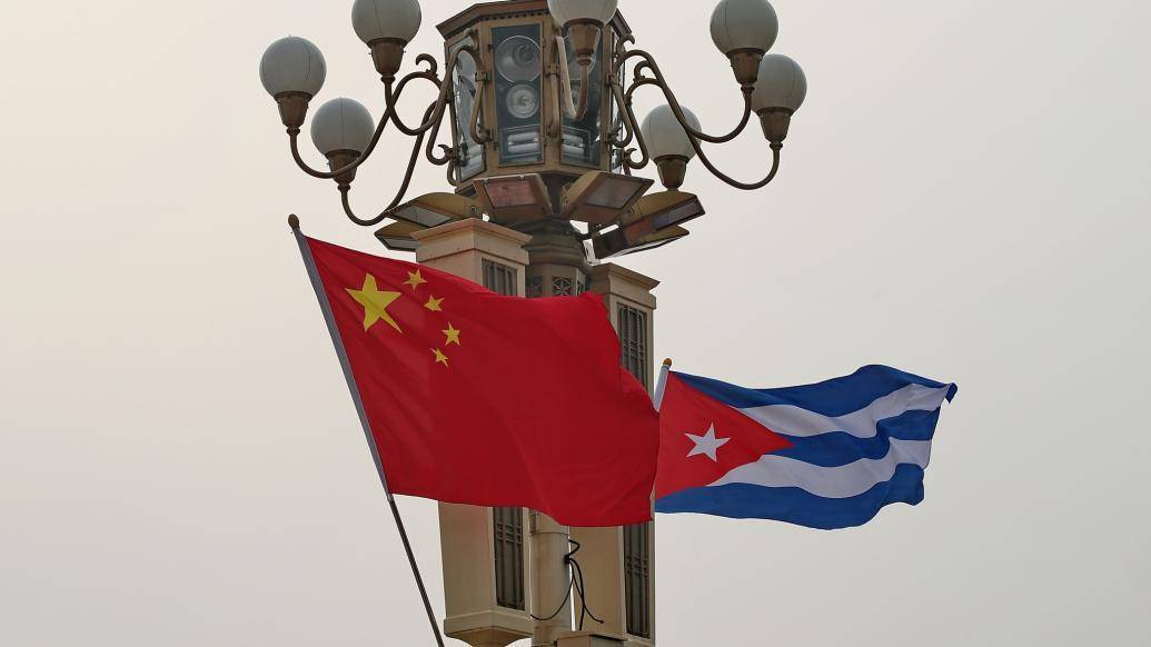 中国与古巴联合声明中国和古巴之间的联合声明通常指的是两国在某些重要事务上的共同立场和合作方向。这些声明可能涉及政治、经济、文化等多个领域。由于时间和情境的变动，中国和古巴之间的联合声明可能会有多个版本，且随着两国关系的不断发展而更新。因此我无法提供具体的声明内容。